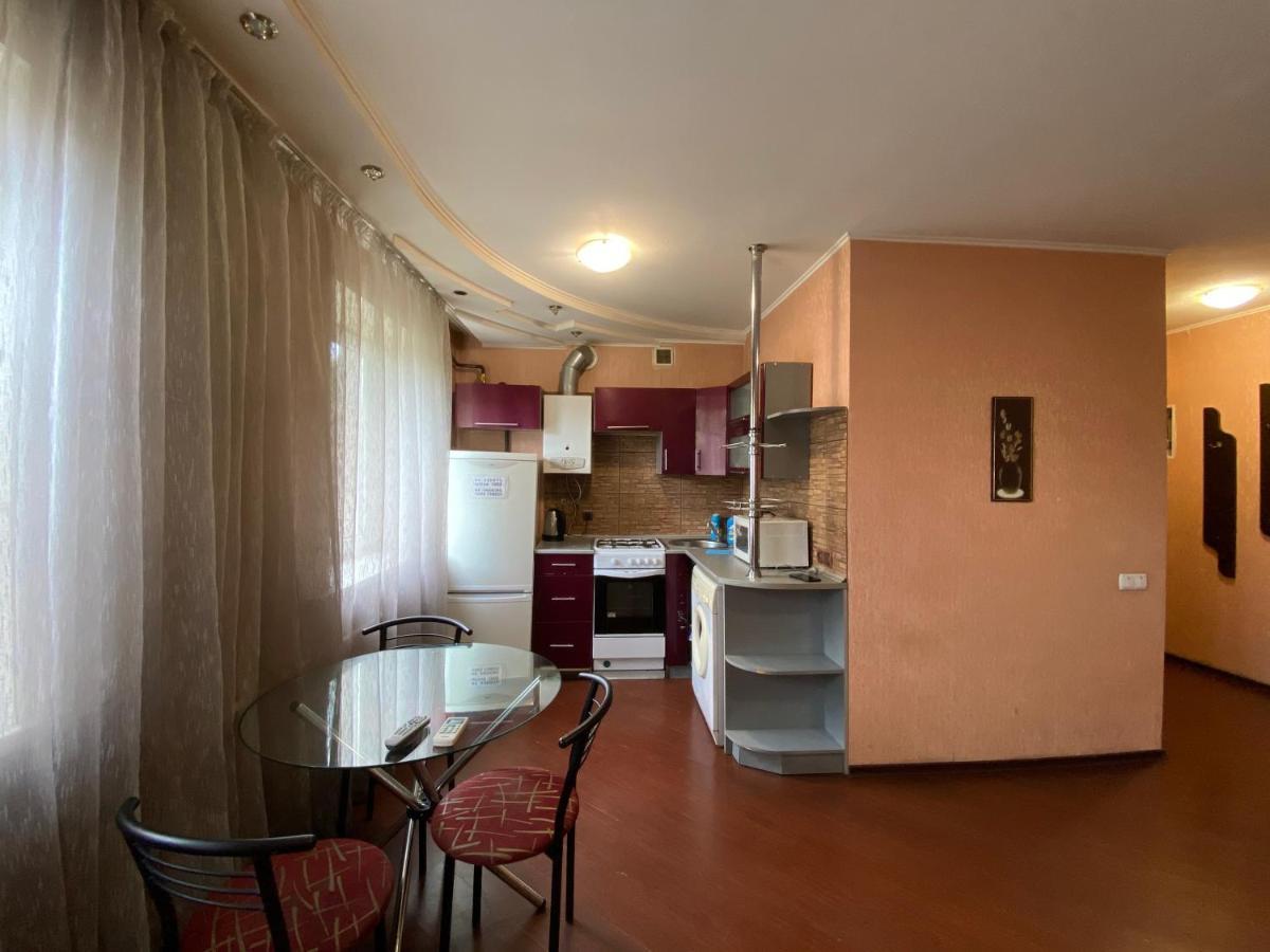 2-Bedroom Apartment Most City Center Area Dnipro Esterno foto