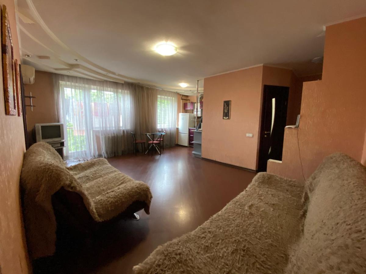 2-Bedroom Apartment Most City Center Area Dnipro Esterno foto